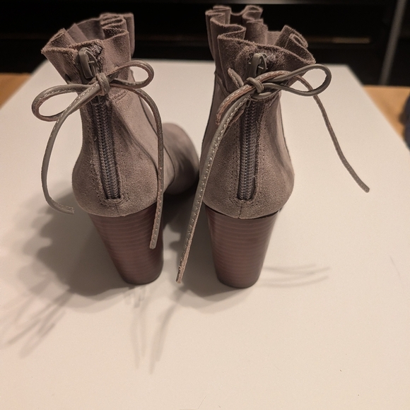 Crown & Ivy Morcella Ruffle Ankle Boots - Light Gray Suede - Picture 7 of 12